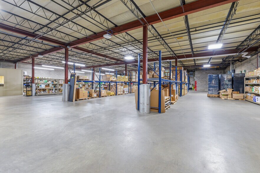 More Photos Of 424 E Oshkosh St, Ripon Manufacturing For Sale