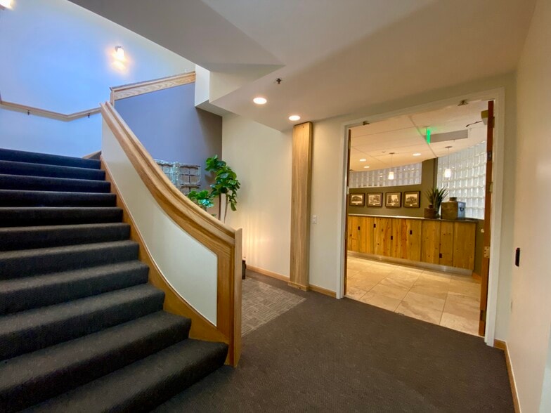 More Photos Of 1033-1037 Walnut St, Boulder Loft Creative Space For Sale