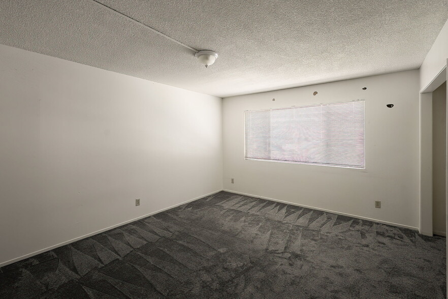 More Photos Of 104 N Atlantic Blvd, Alhambra Apartments For Sale