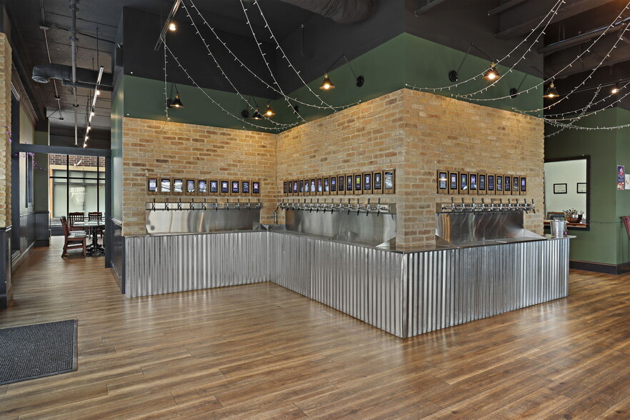 More Photos Of 115-125 56th St, Kenosha Restaurant For Sale