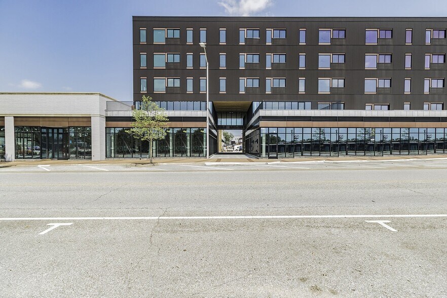 More Photos Of 202 E Emma Ave, Springdale Apartments For Lease