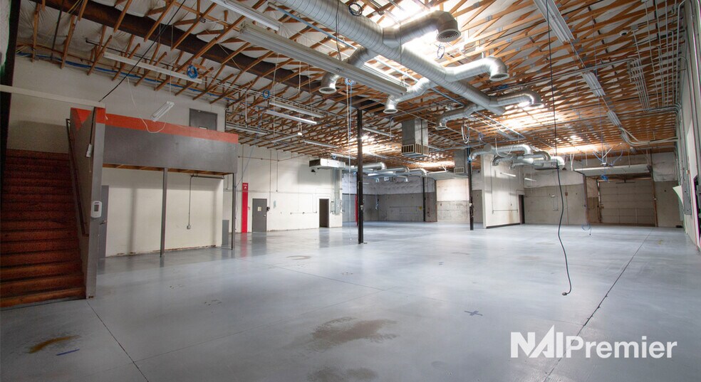 More Photos Of 649 W 9400 S, Sandy Warehouse For Sale