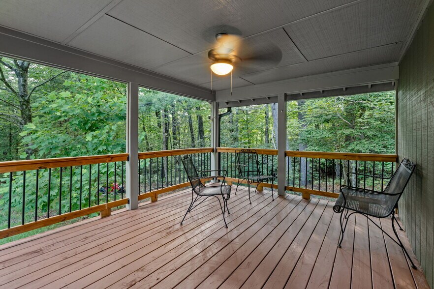 More Photos Of 122 Highlands View Rd, Highlands Specialty For Sale