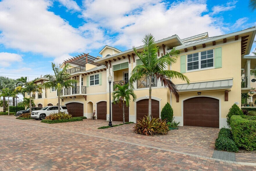 More Photos Of 3770 County Line Rd, Tequesta Apartments For Sale