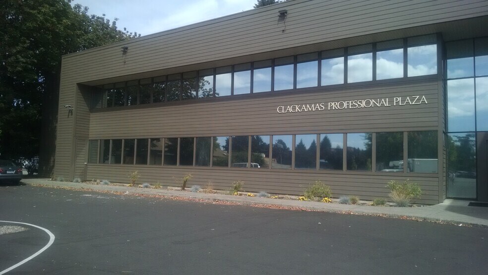 More Photos Of 9123 SE St Helens St, Clackamas Office For Lease