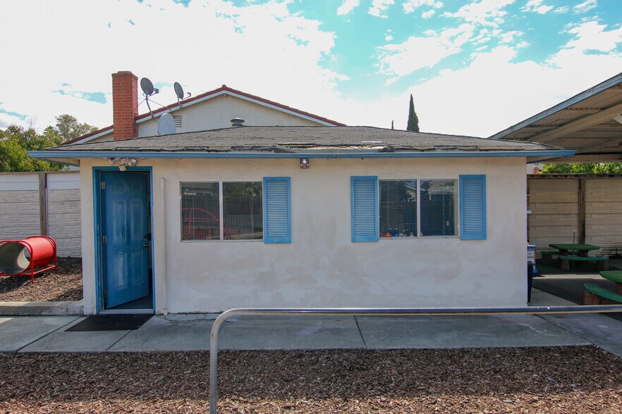 More Photos Of 1133 Piedmont Rd, San Jose Schools For Sale