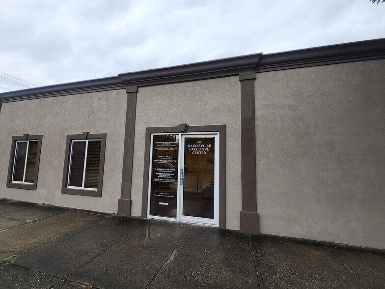 Primary Photo Of 309 NE 1st St, Gainesville Office For Lease