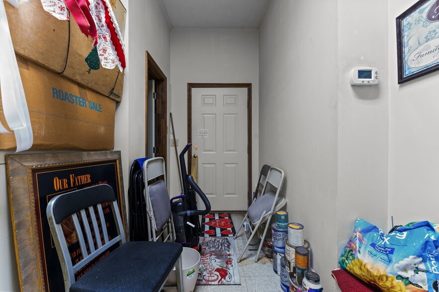 More Photos Of 402-406 Harris Ave, Raeford Storefront Retail Office For Sale