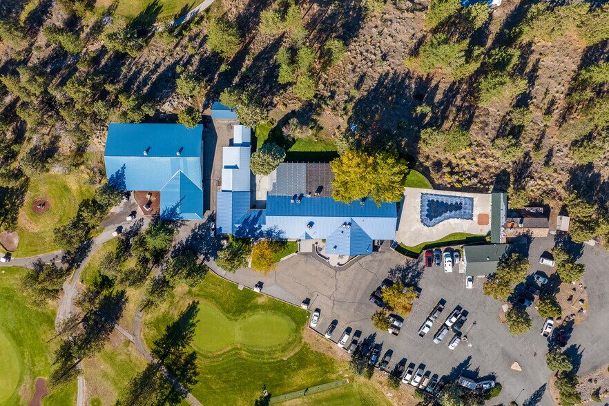 5925 Country Club Dr, Weed, CA 96094 Golf Course Driving Range For