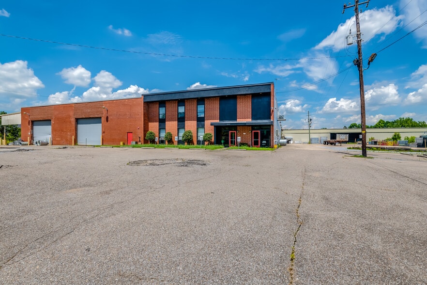 More Photos Of 4542 Baldwin Ave, Montgomery Warehouse For Sale