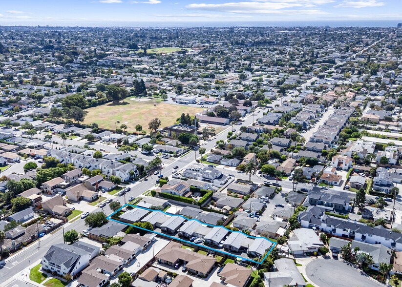 Primary Photo Of 2383 Orange Ave, Costa Mesa Apartments For Sale