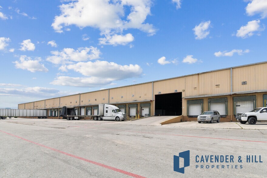 More Photos Of 1400 Currency Dr, San Antonio Distribution For Sale