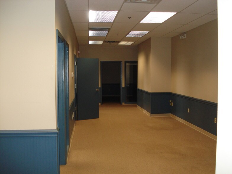 More Photos Of 801 N Salisbury Blvd, Salisbury Unknown For Lease