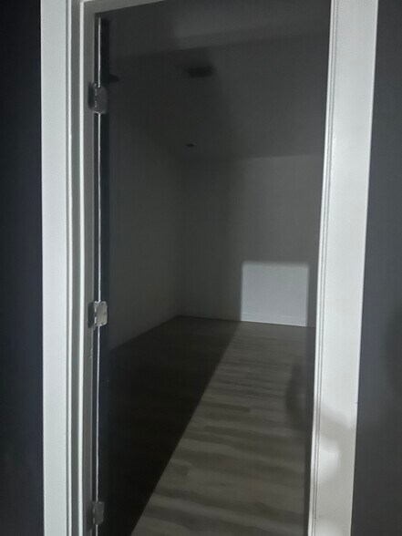 More Photos Of 2955 S Sam Houston Pky E, Houston Flex For Lease