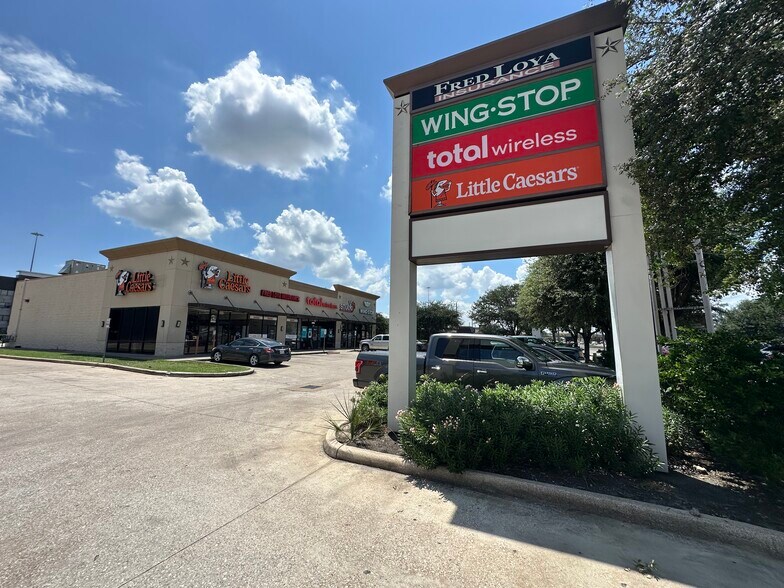 More Photos Of 5185-5221 W 34th St, Houston Unknown For Lease