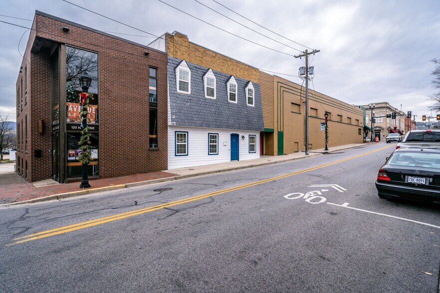 More Photos Of 110 N Wayne Ave, Waynesboro Office For Sale