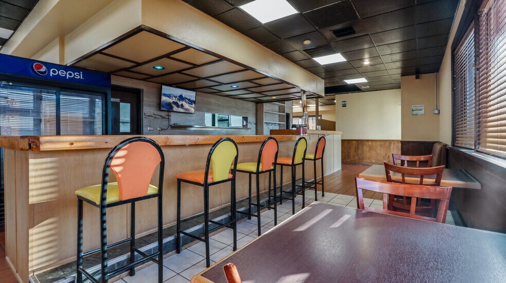 More Photos Of 6220 Texaco Dr, Eau Claire Restaurant For Sale