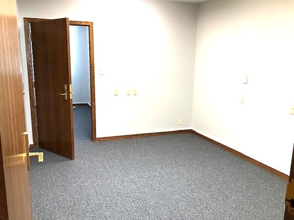 More Photos Of 3197-3209 Castro Valley Blvd, Castro Valley Freestanding For Lease