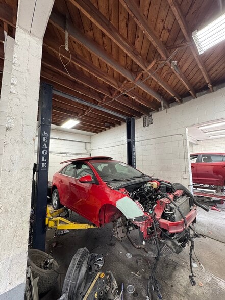 More Photos Of 1708 Austell Rd SE, Marietta Auto Repair For Sale