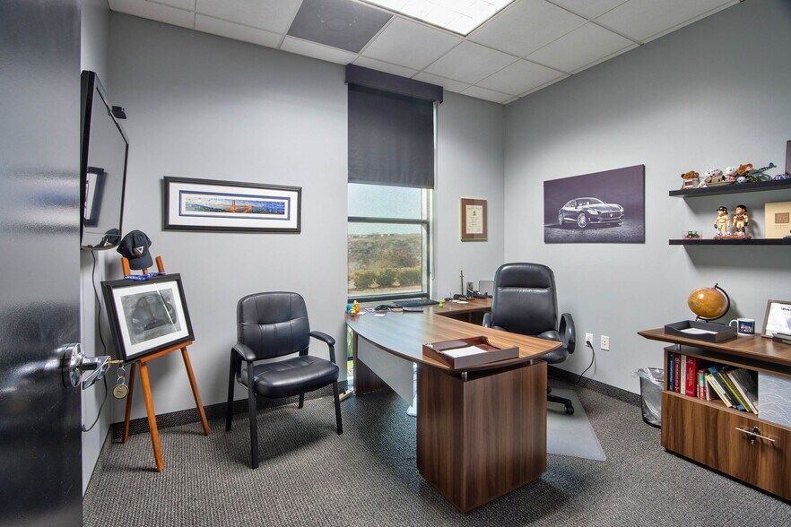 More Photos Of 38605 Calistoga Dr, Murrieta Medical For Sale