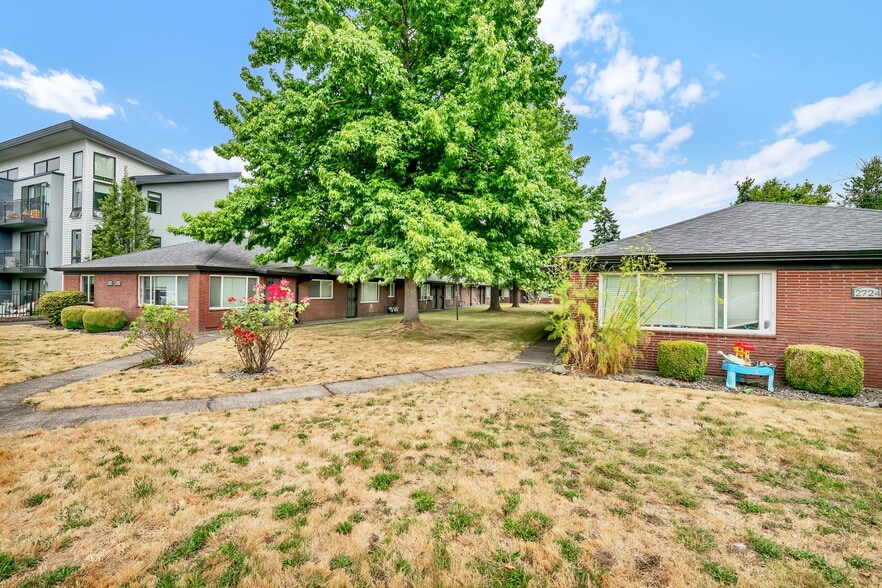 More Photos Of 2710 E Sixth St, Vancouver Apartments For Sale