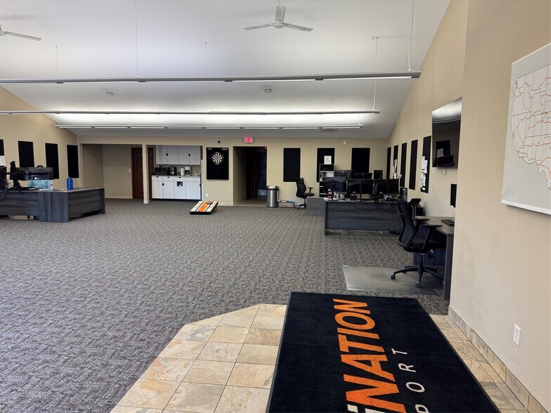 More Photos Of 312 W Knapp St, Rice Lake General Retail For Lease