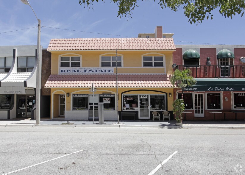 More Photos Of 3321-3325 NE 33rd St, Fort Lauderdale Storefront Retail Office For Sale