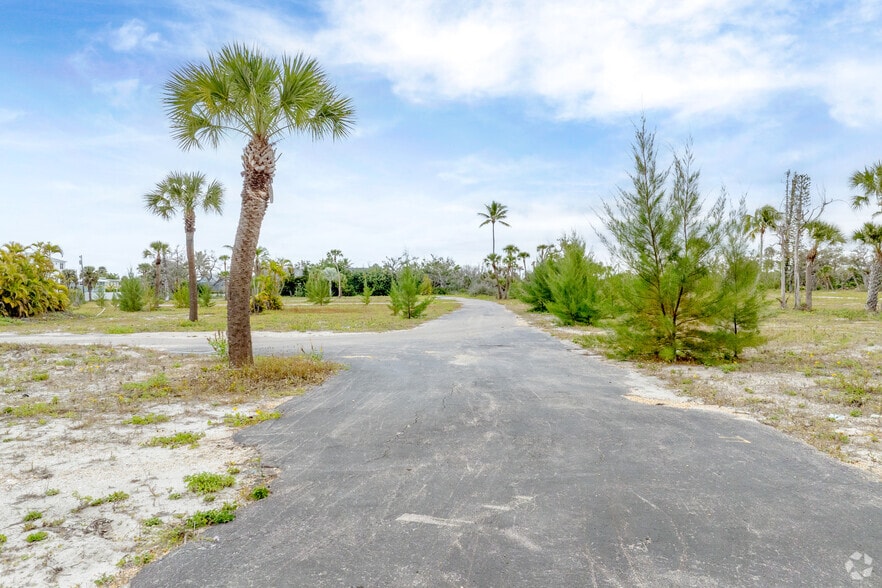 More Photos Of 2945 Estero Blvd, Fort Myers Beach Land For Sale