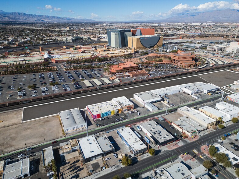 More Photos Of 840 Commerce St, Las Vegas Land For Sale