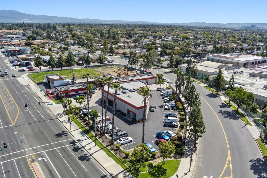 More Photos Of , Santa Ana General Retail For Sale