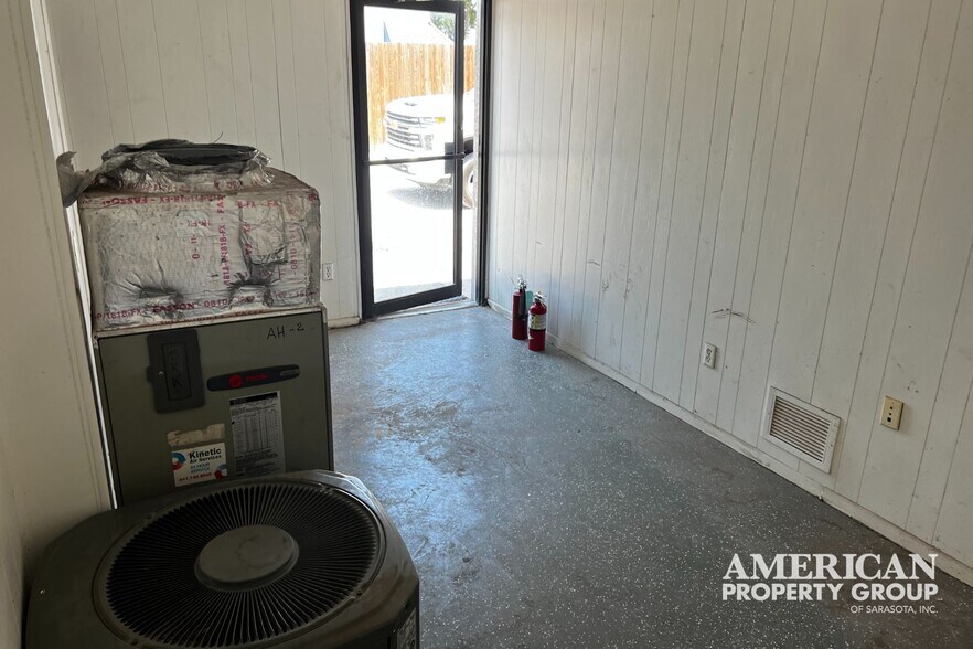 More Photos Of 5336 Ashton Ct, Sarasota Warehouse For Lease