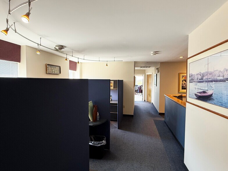 More Photos Of 3 Summer St, Hingham Office Residential For Lease
