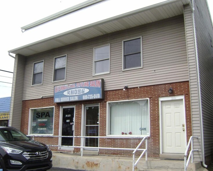More Photos Of 20 Juliustown Rd, Browns Mills Storefront Retail Residential For Sale
