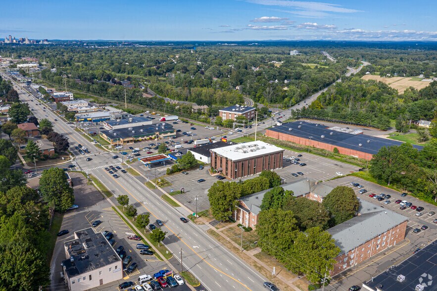 More Photos Of 936 Silas Deane Hwy, Wethersfield Office For Lease