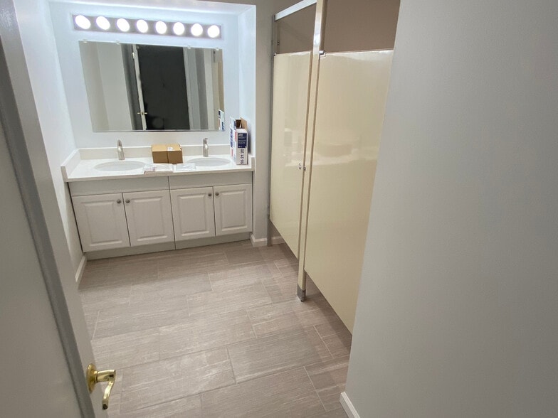 More Photos Of 3825 Leonardtown Rd, Waldorf Office For Lease