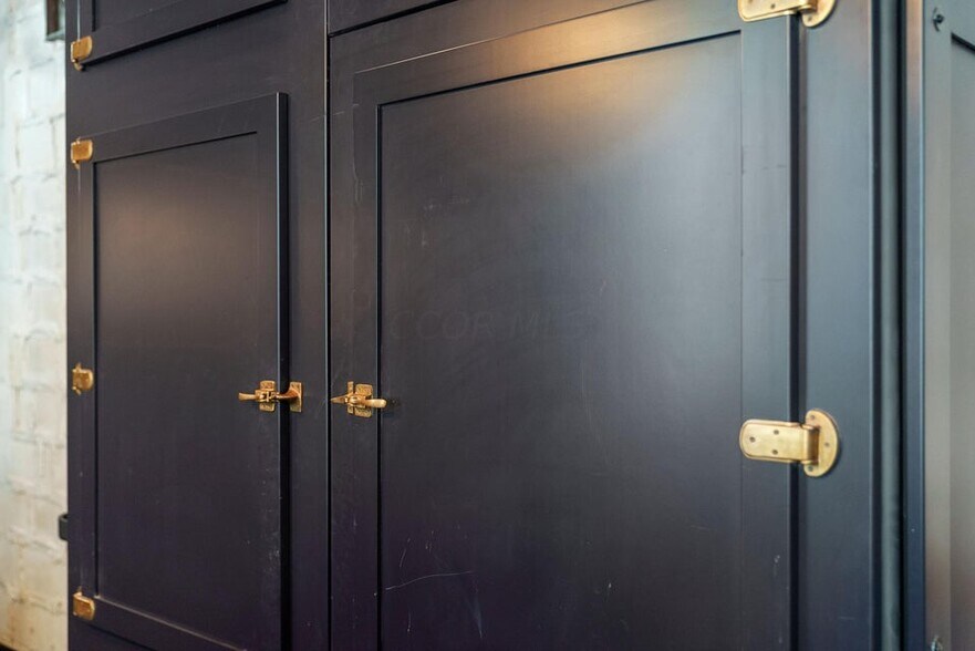 More Photos Of 43 W Markison Ave, Columbus Apartments For Sale