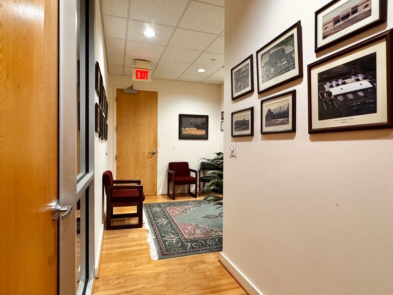 More Photos Of 684 Berkmar Cir, Charlottesville Office For Lease