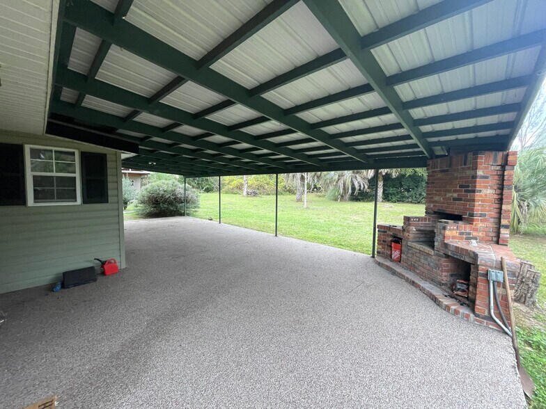 More Photos Of 135 SE Horace Witt Way, Lake City Specialty For Sale