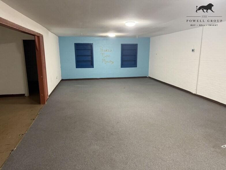 More Photos Of 4810 Avenue P, Lubbock Religious Facility For Sale