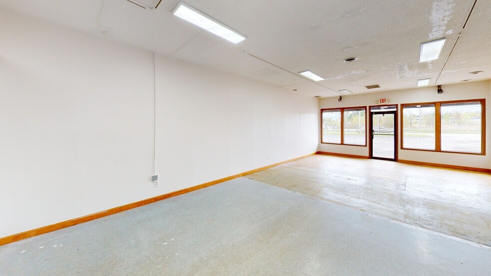 More Photos Of 7326-7338 Southern Blvd, Youngstown Unknown For Lease