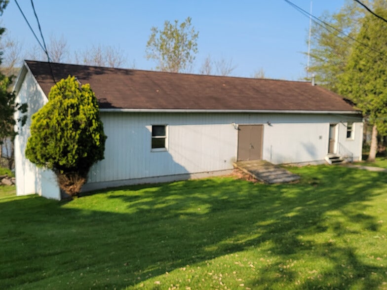 More Photos Of 400 Riverside Dr, Johnson City Specialty For Sale