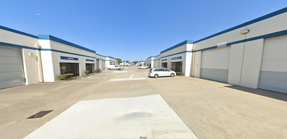 More Photos Of 430 N Canal St, South San Francisco Manufacturing For Sale
