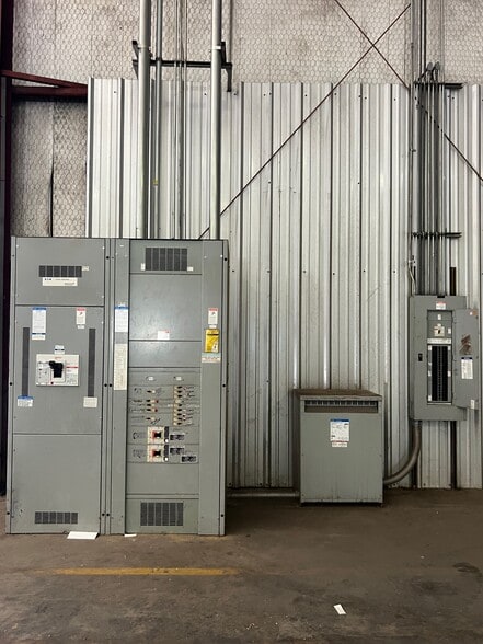 More Photos Of 2300 US-259 BUS, Kilgore Warehouse For Lease