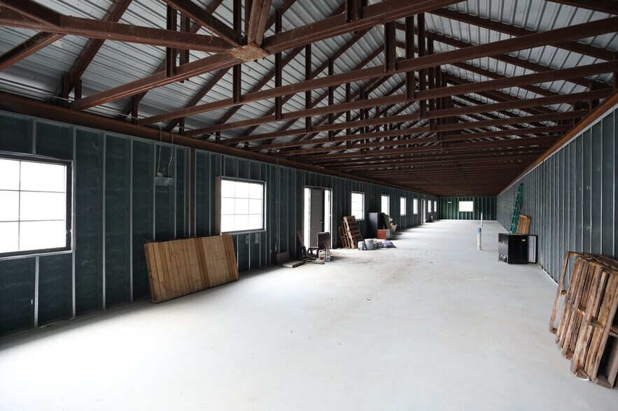 More Photos Of 8860 Oakland Rd, San Antonio Office For Sale