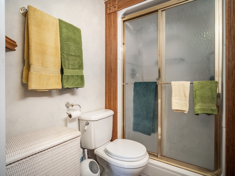 More Photos Of 106705 US Highway 395, Coleville Hotel For Sale