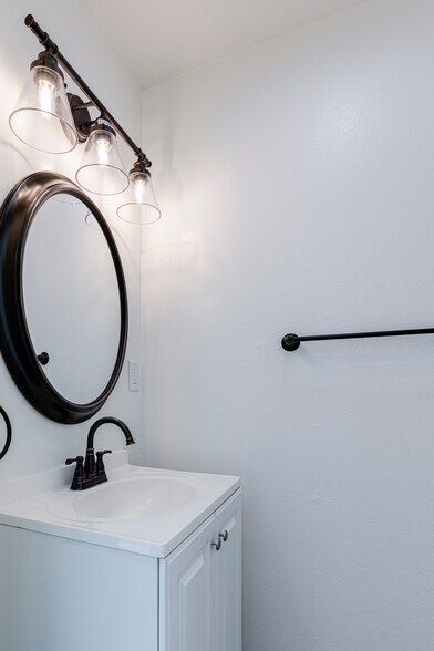 More Photos Of 1158 Humboldt St, Santa Rosa Apartments For Sale