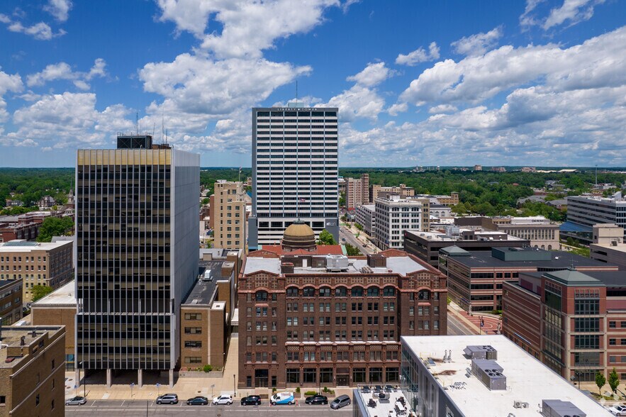 More Photos Of 205 W Jefferson Blvd, South Bend Medical For Lease