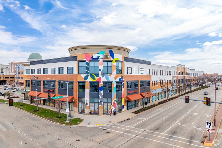 Primary Photo Of 500 W Silver Spring Dr, Glendale Coworking Space