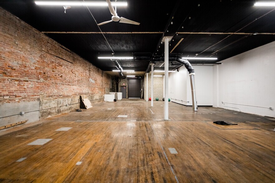 More Photos Of 2453-2469 Russell St, Detroit Storefront Retail Residential For Lease
