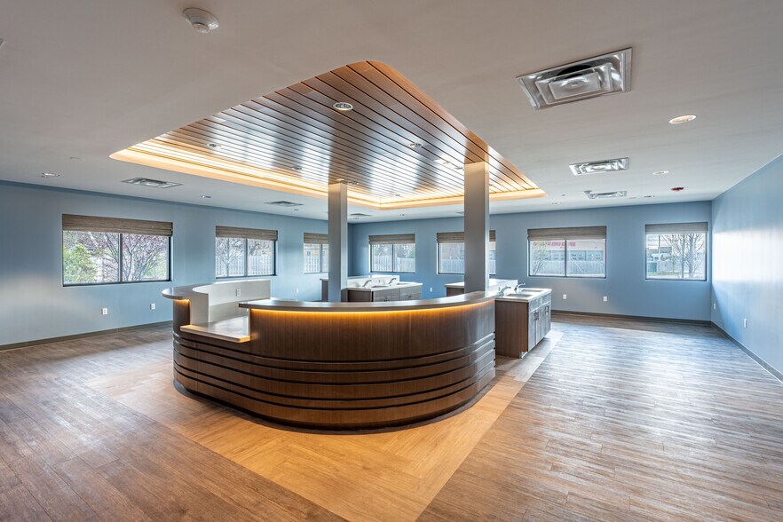 More Photos Of 1150 E Ogden Ave, Naperville Medical For Lease